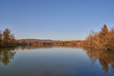 Gemeinde Kirchdorf Landkreis Rottal-Inn Waldsee Lago Herbst (Dirschl Johann) Deutschland PAN